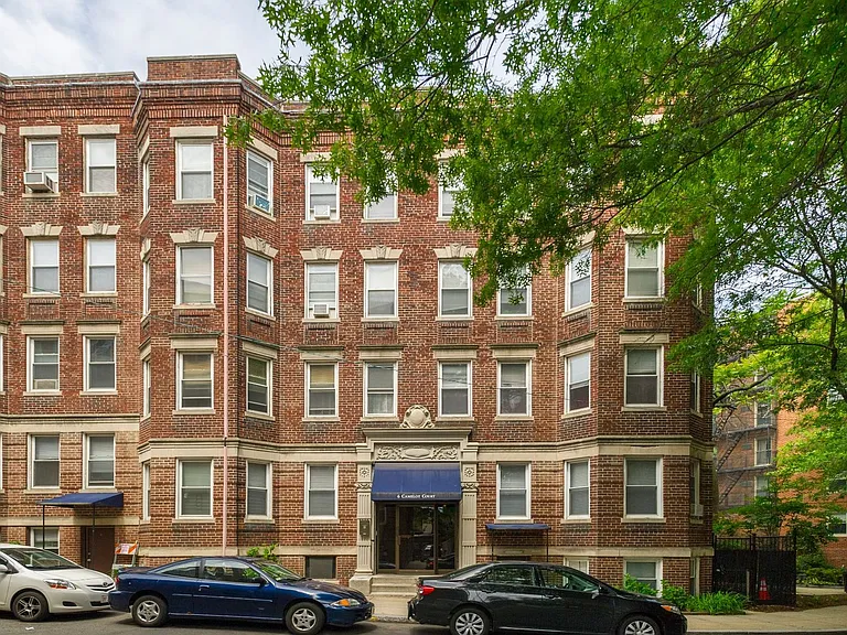 110 Warren St #18 — Photo 3