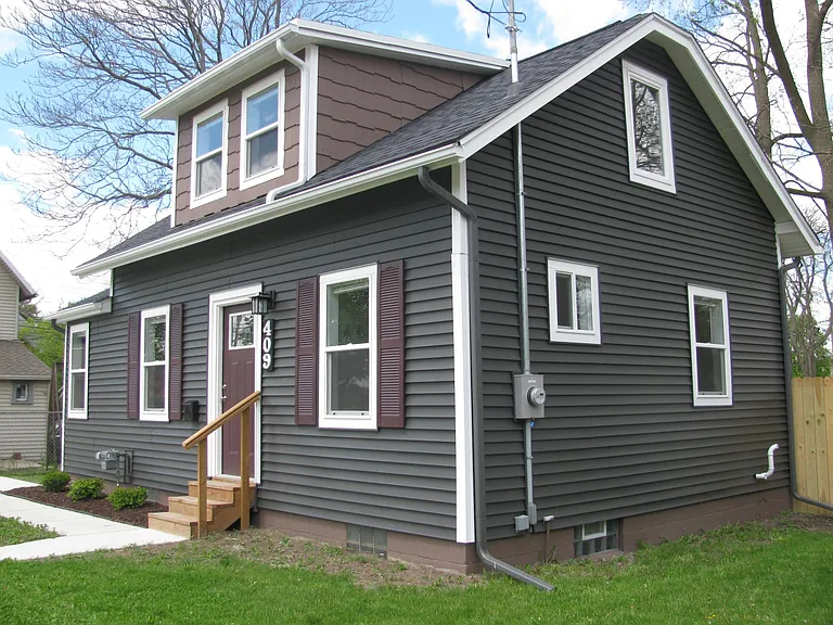 409 Pearl St — Photo 2
