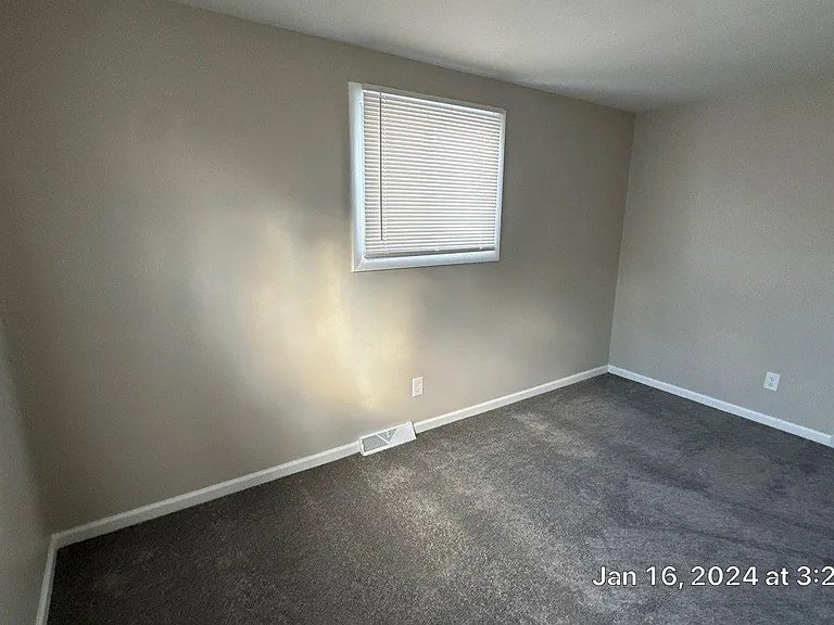3222 Hilton St NW — Photo 11