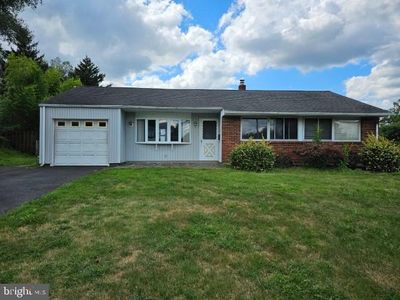 503 W Pine St, Trevose, PA, 19053