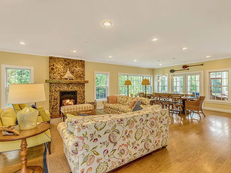 590 Soundview Avenue Ext — Photo 5
