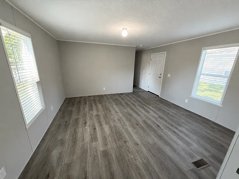 251 Timber Ln — Photo 3