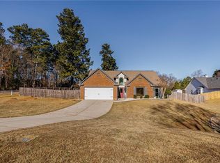 5790 Newberry Point Dr, Flowery Branch, GA 30542