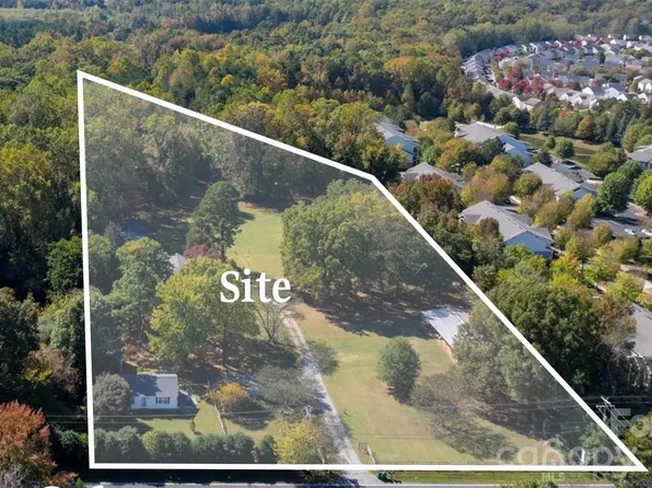 9009 Reames Rd, Charlotte, NC 28216
