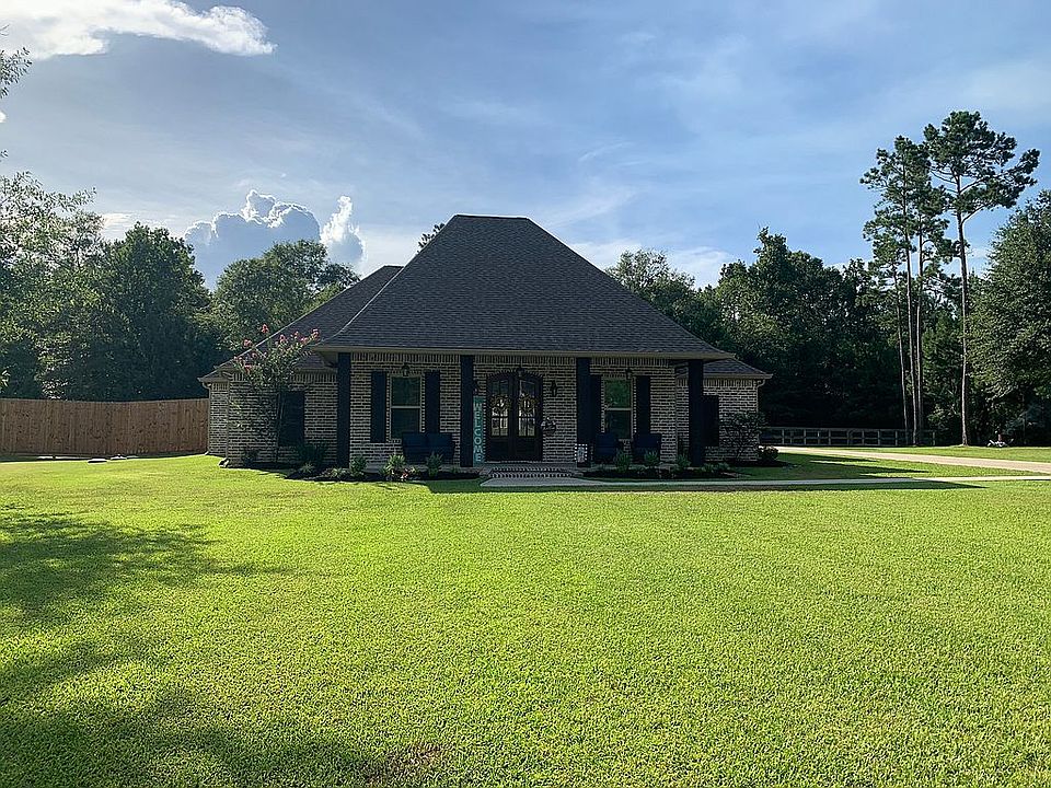 1st image of 2719 Oak Hollow Cir