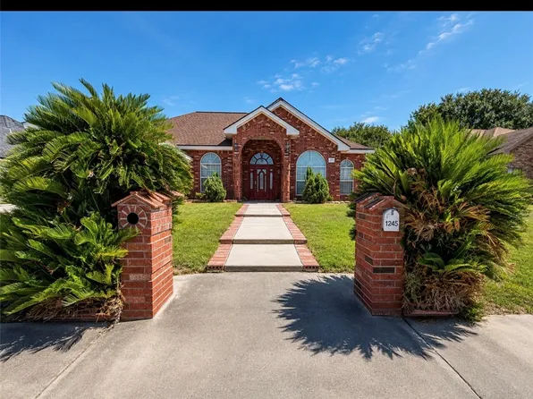 1245 Carlos Trl, Alice, TX 78332