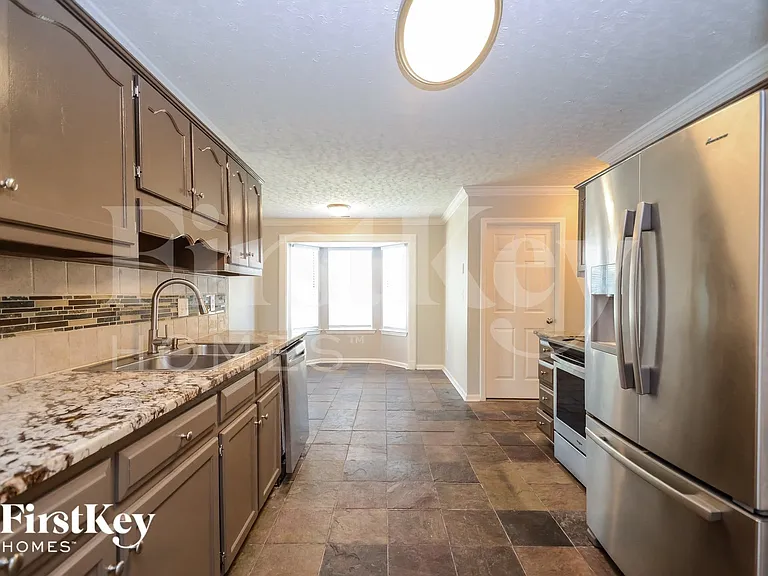 2024 King Charles Pl — Photo 7