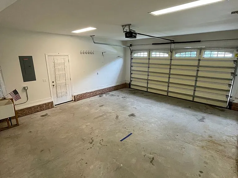 603 Salem Ct — Photo 27