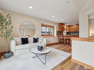 9047 17th Ave SW APT A, Seattle, WA 98106
