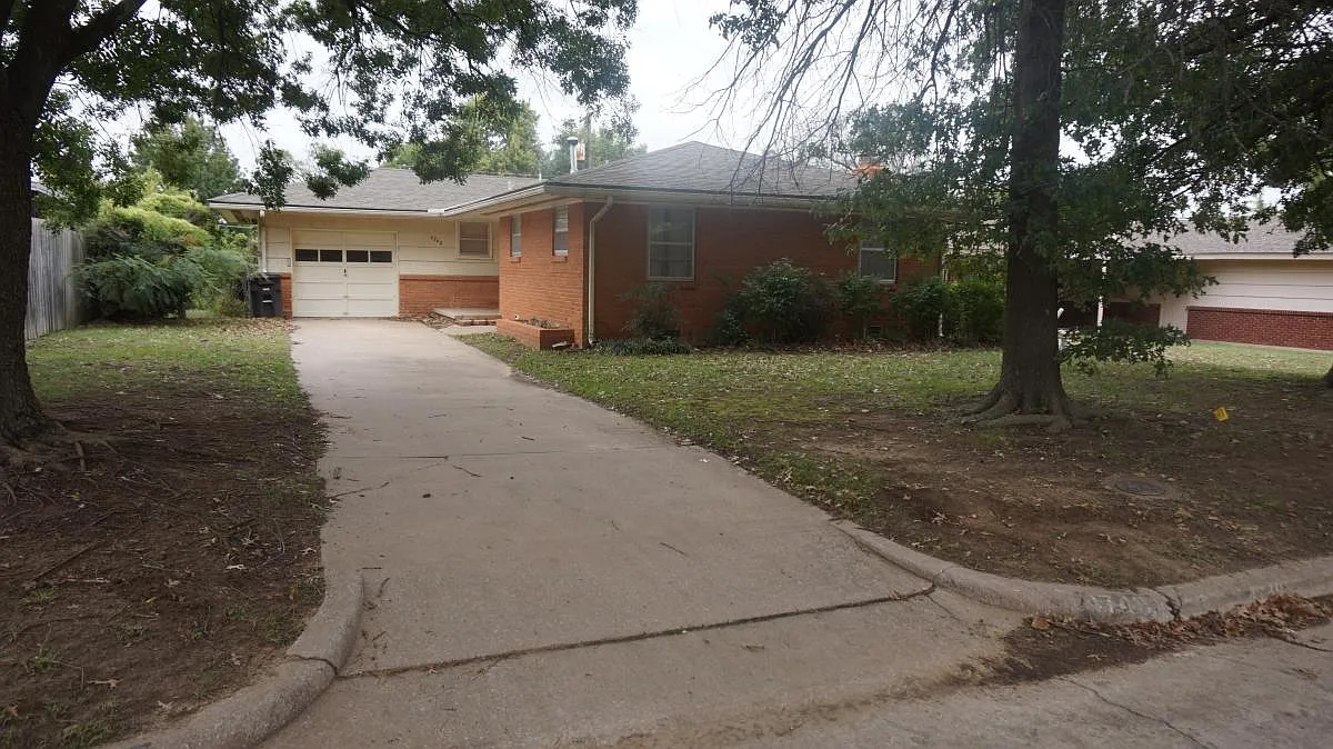 3 bed, 1250 sqft, $1,250 — Photo 1