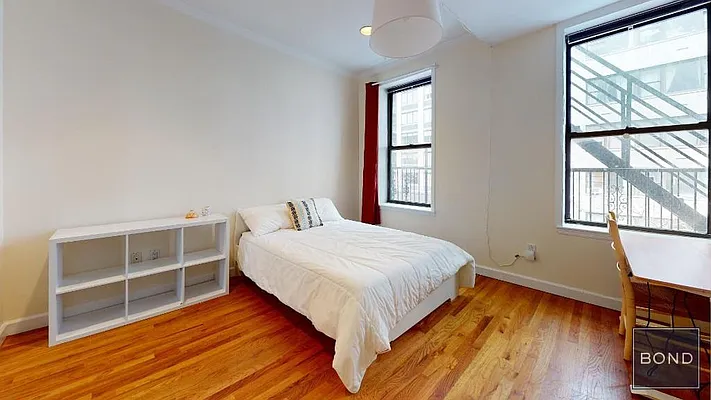 Rented by Bond New York | media 40