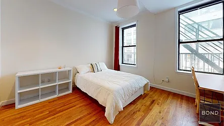 Rented by Bond New York