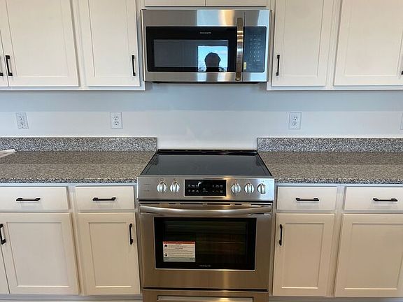 2nd image of 2656 Lakevilla Dr #15