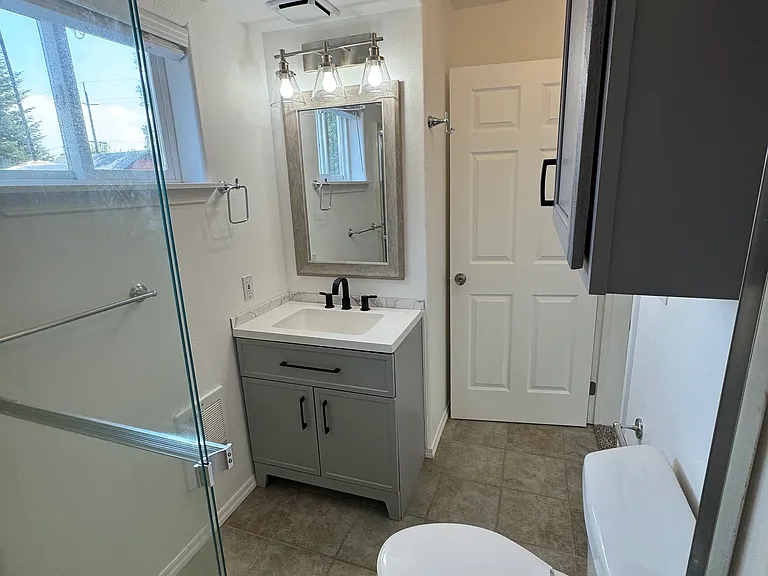 540 NW Portland Ave #1 — Photo 8