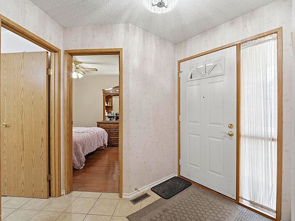 4th image of 10840 25th Ave NW