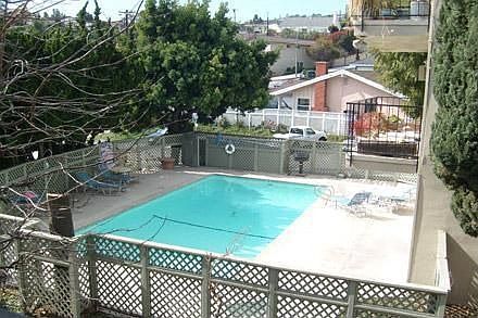 2nd image of 1516 W 1st St APT 306