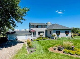 891 Stark St, Archer, NE 68816