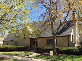 10127 S Seeley Ave, Chicago, IL