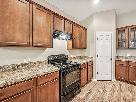 2nd image of 95508 Sonoma Dr