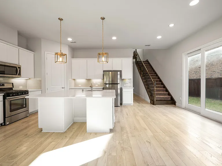 633 Ansley Way — Photo 12