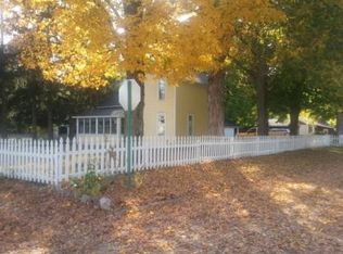 147 Park Dr, Allegan, MI