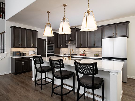 Ashland - Cypress Interior Image 3