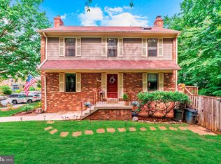 3979 Burning Bush Ct, Fairfax, VA 22033