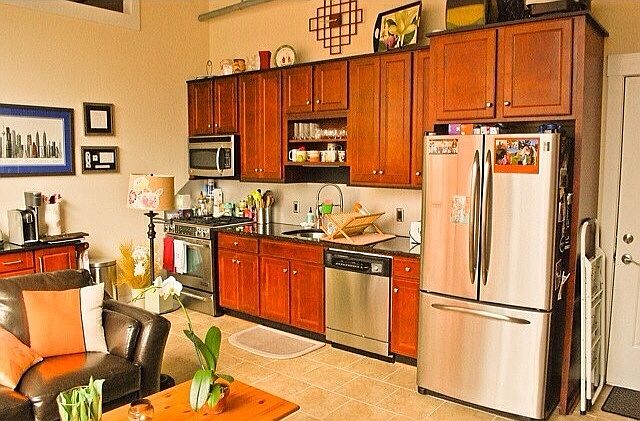 2nd image of 1657 W Broad St #U6