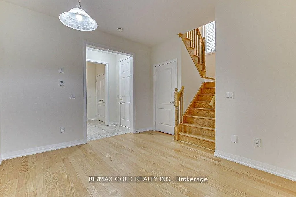 3 bed, $2,499 — Photo 3