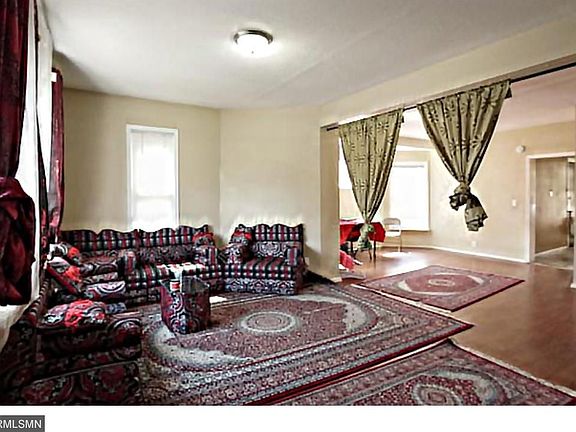 4th image of 2804 Pillsbury Ave