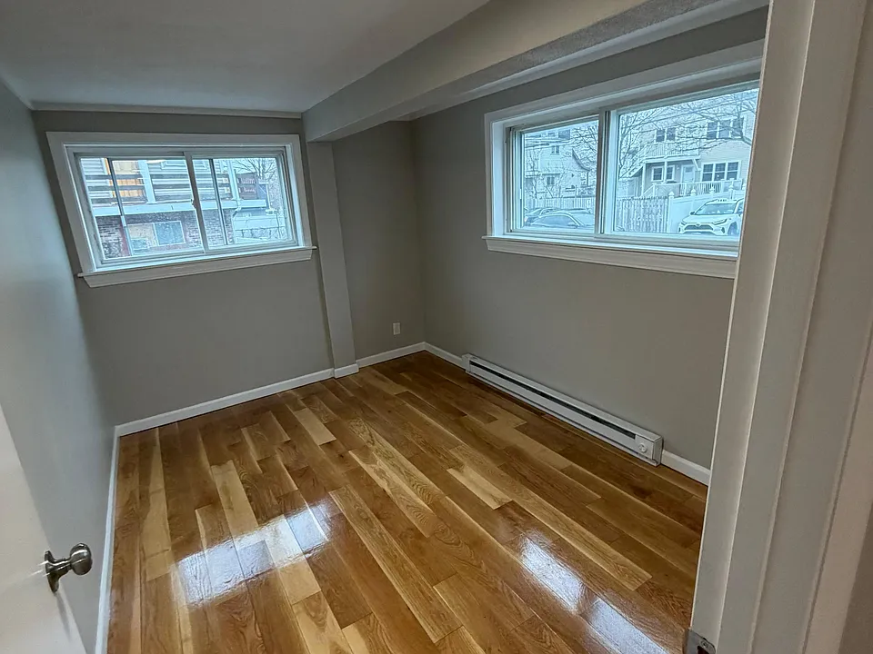 23 Roughan St #1