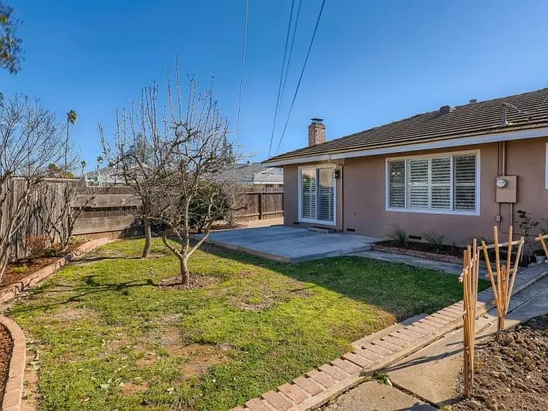 7421 Conrad Dr — Photo 16
