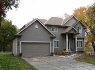 5122 Hartman Ave, Omaha, NE 68104