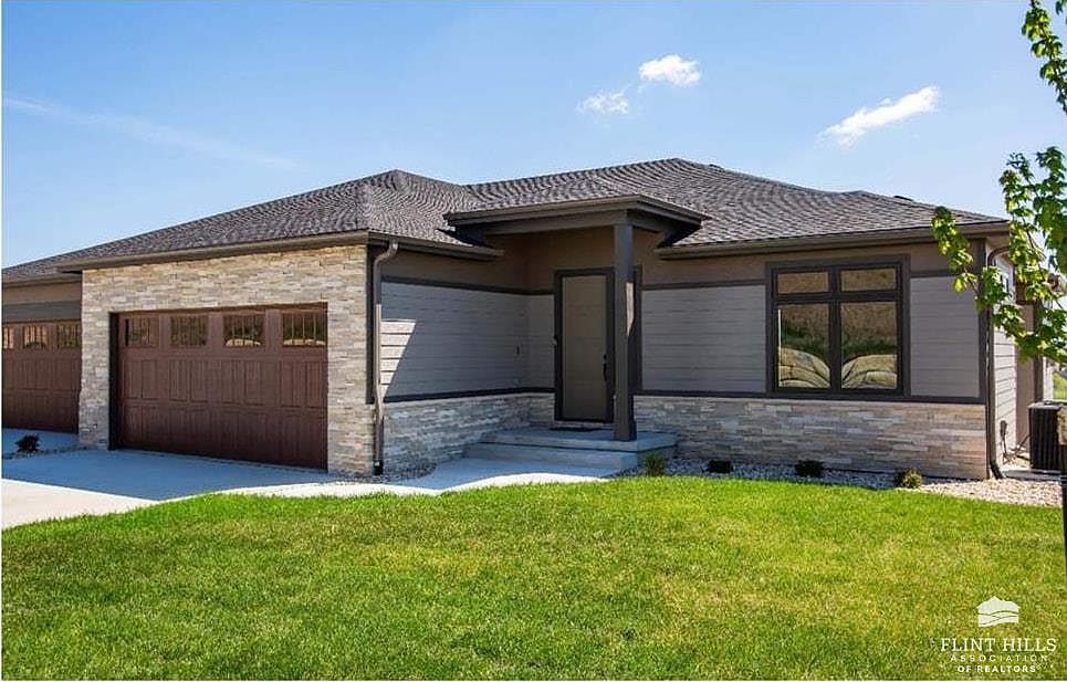 3508 Pinehurst Cir N