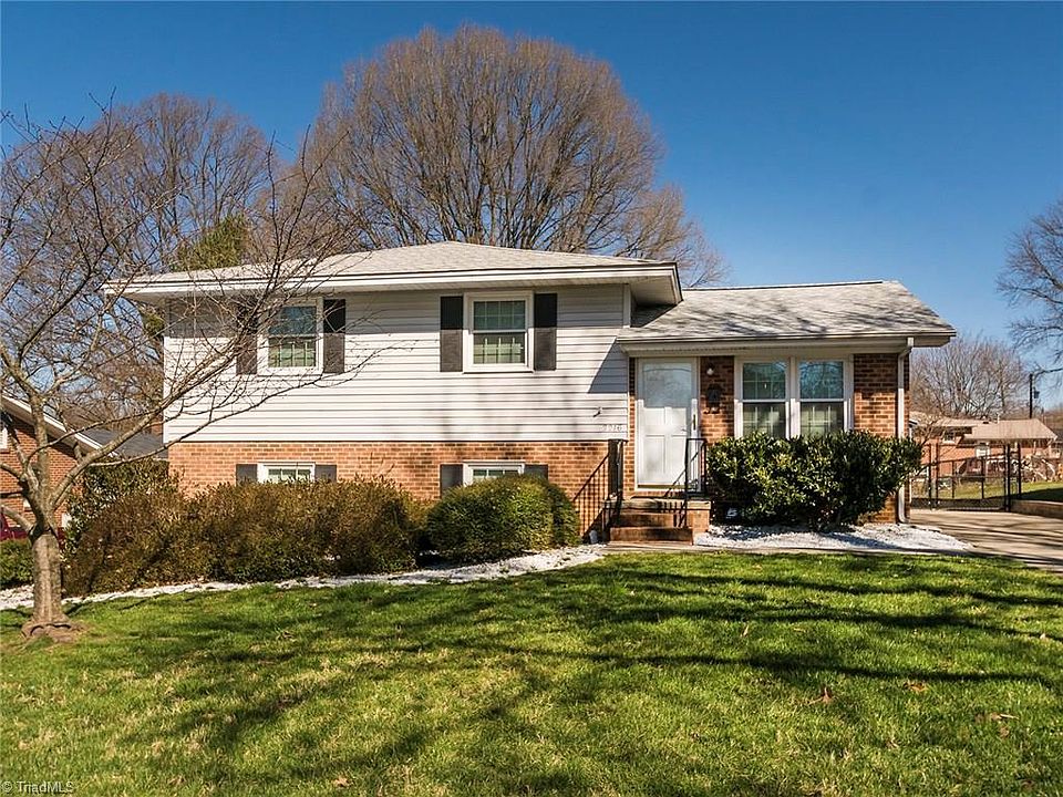 1st image of 2216 Woodberry Dr