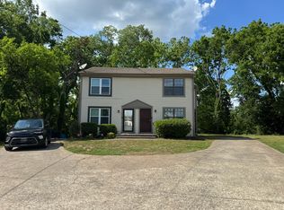 1308 Ewing Creek Dr, Nashville, TN 37207