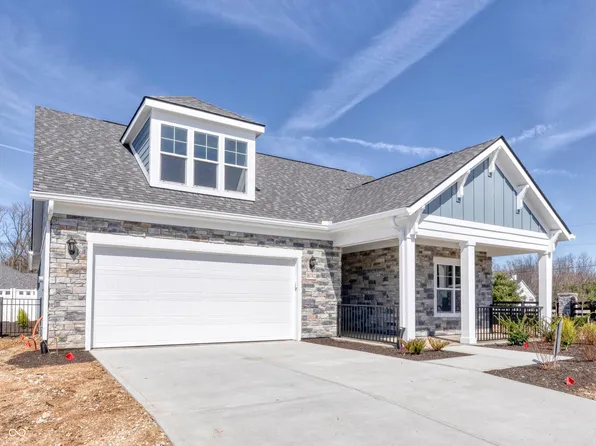 16742 Sunland Farm Dr, Fishers, IN 46040