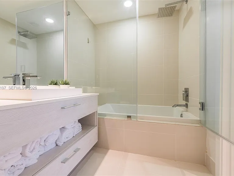 55 SW 9th St #1010 — Photo 11