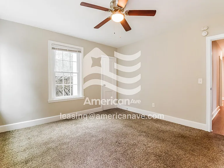 566449_013_wm_-_bedroom_13548037.jpg