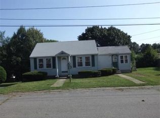 26 Hough Rd, Lawrence, MA 01843