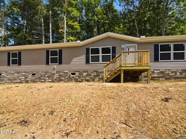 208 Deerfoot Rd, Cosby, TN 37722