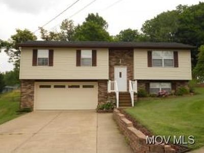 2 Knottingham Mnr, Williamstown, WV, 26187