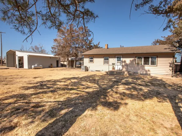 110 S Powell St, Palisade, NE 69040