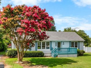 827 Travelers Rest Rd, Hague, VA 22469