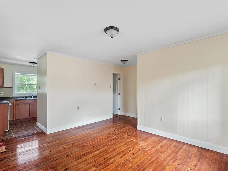 113 Wakeman Ln — Photo 9