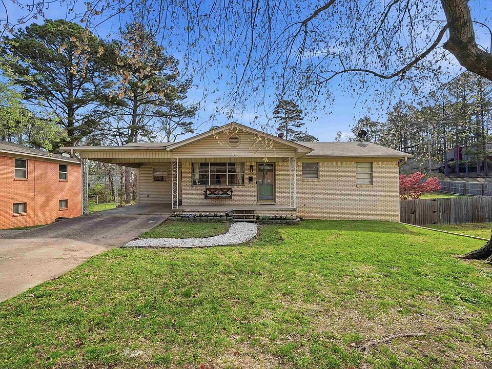 1st image of 3 Birchwood Cir