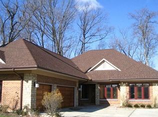 901 Gardenwood Pl, Centerville, OH 45458