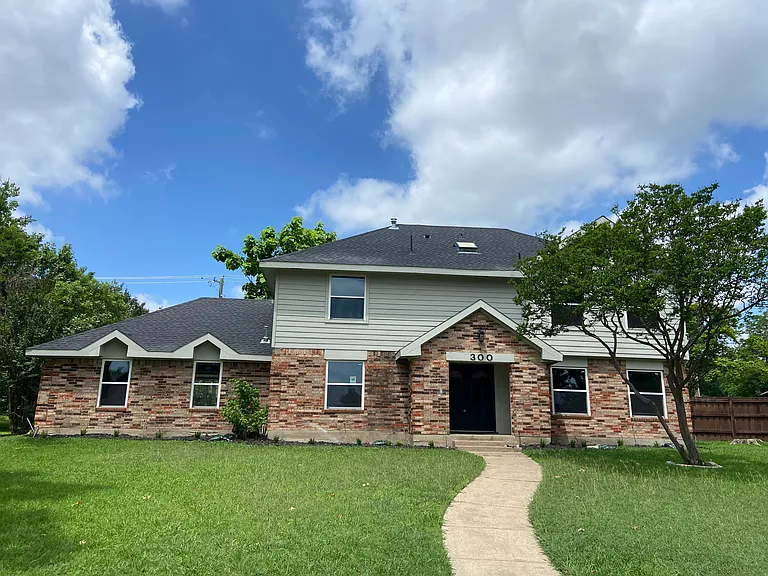 300 Woodhollow Ct — Photo 10