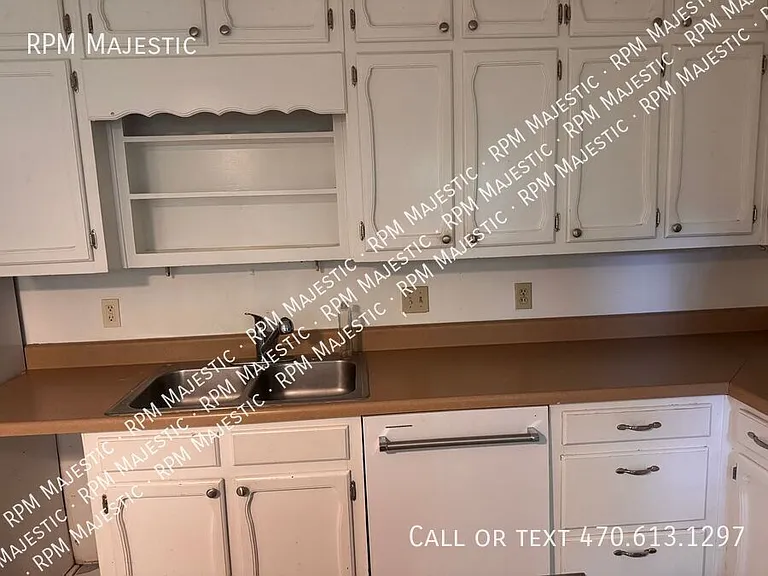 3518 Moonlight Ct — Photo 36