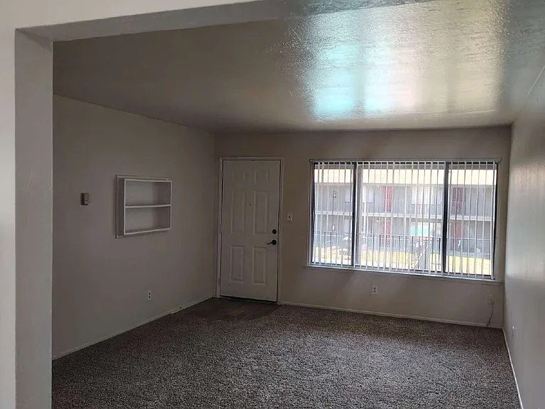 2125 North Ave #24 — Photo 3